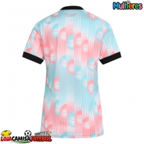 Camisa de Futebol Bélgica Equipamento Secundário Mulheres Mundo 2026 Manga Curta
